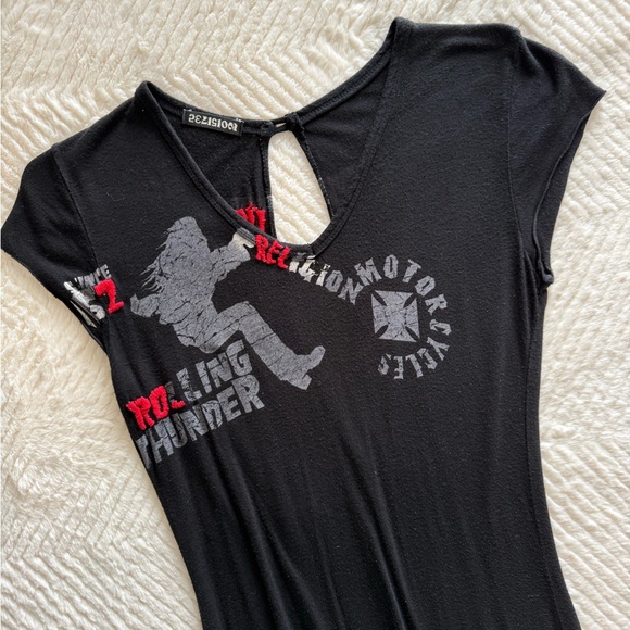 Black Graphic T-Shirt Dress - Picture 5 of 5